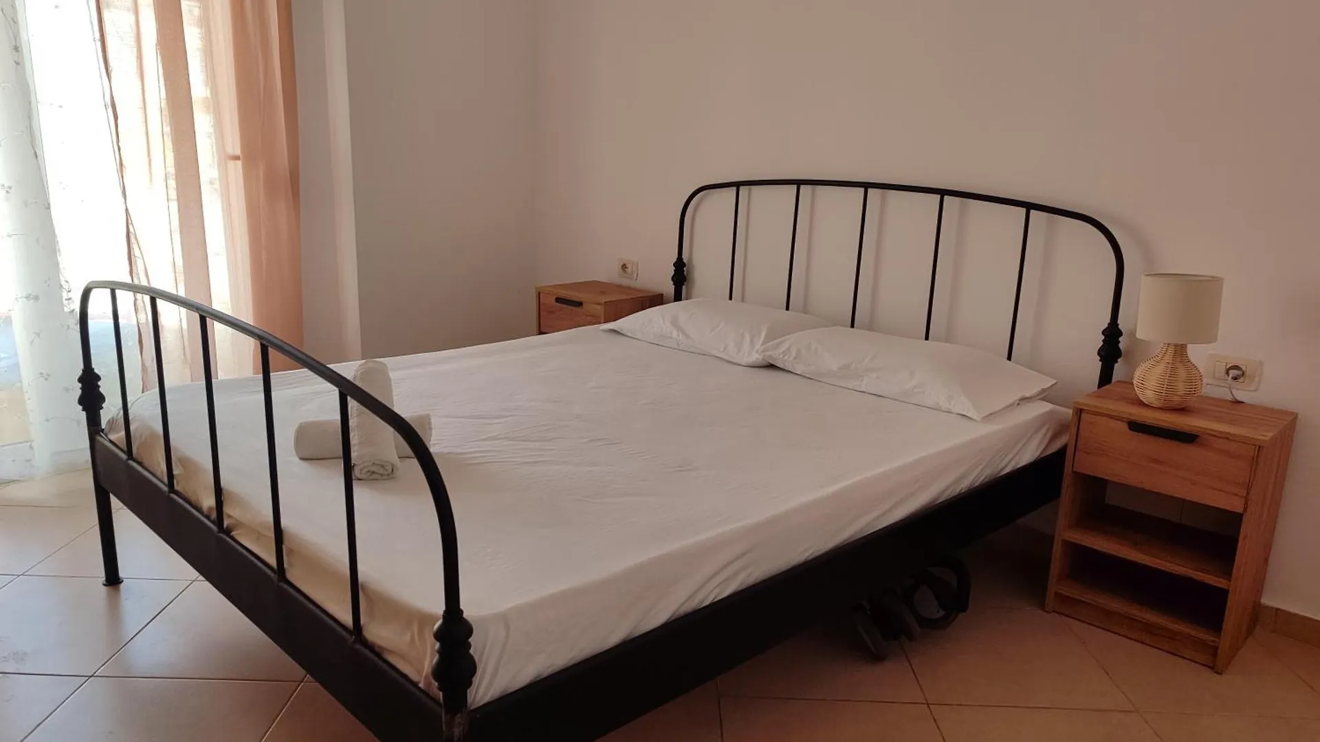 Seaview Apartment Detjoni Sarande